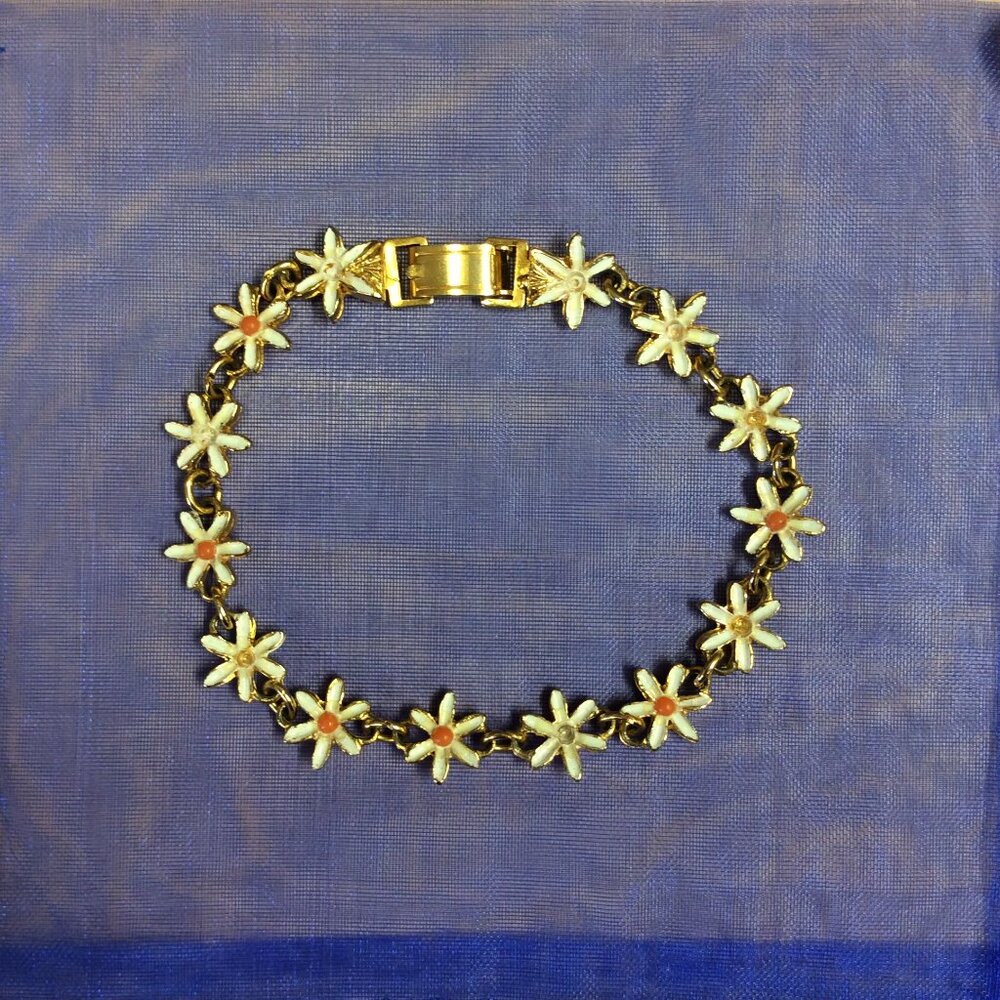 Gold and White Dainty Floral Bracelet